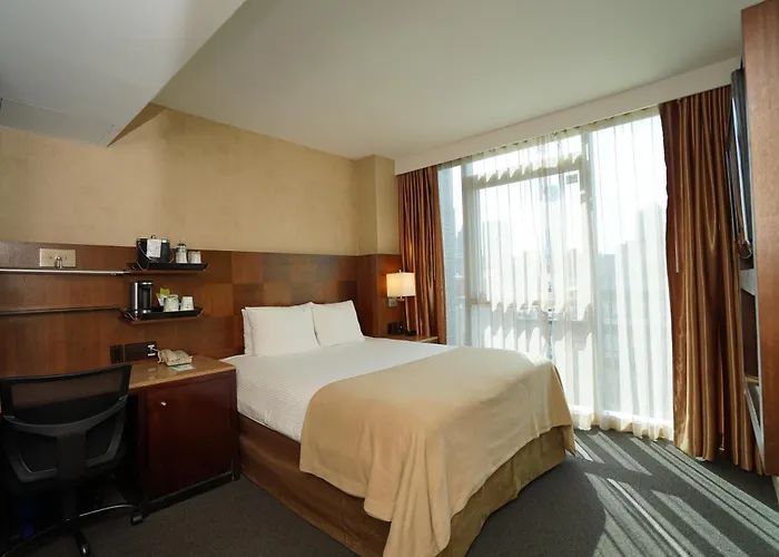 Wyndham Garden Chinatown
